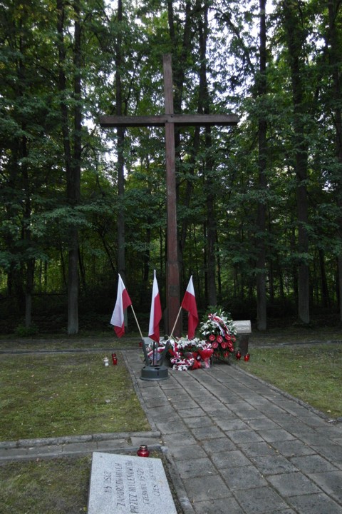 krzyż modlitewnej pamięci