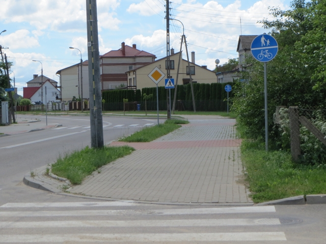 zdjęcie: Ścieżka rowerowa, Bielsk Podlaski, ul. Dubiażyńska – 3 km