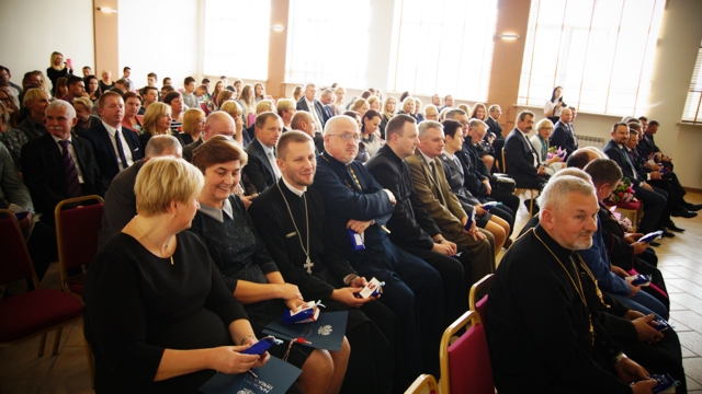 zdjęcie: Powiatowa akademia z okazji Dnia Edukacji Narodowej