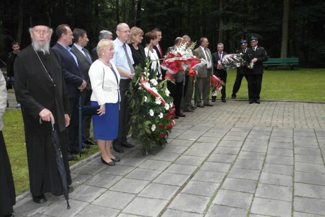 zdjęcie: 73. rocznica mordu w Lesie Pilickim