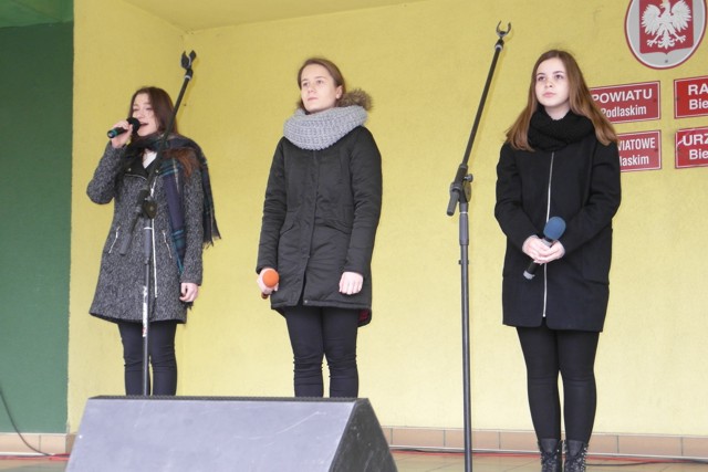 zdjęcie: Występ uczniów I Liceum Ogólnokształcącego im. T. Kościuszki w Bielsku Podlaskim