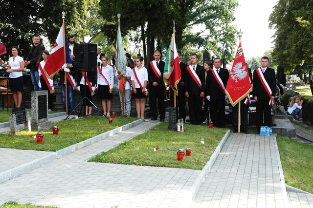 zdjęcie: Siedemdziesiąta rocznica mordu w Lesie Pilickim